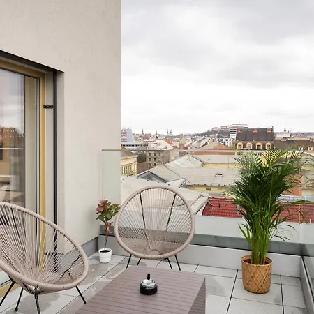 Apartment Internesto Urban *